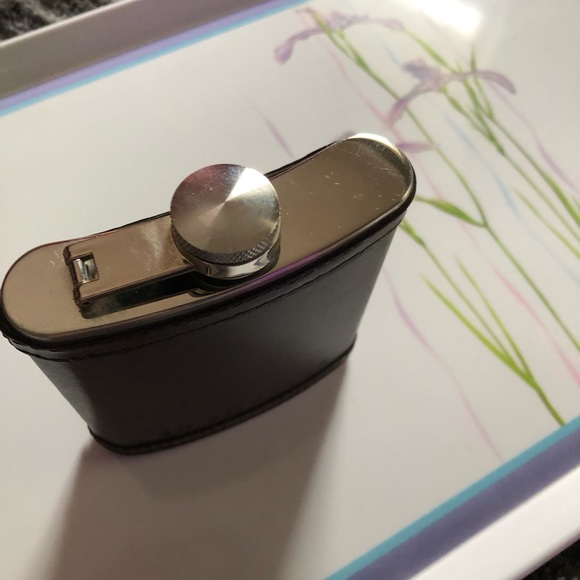 leather j.crew flask - Picture 2 of 6